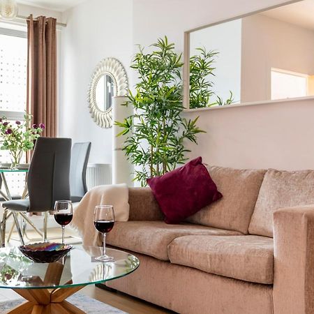 1 Bed Apartment - Redhill Central, Surrey, Gatwick #3 Luaran gambar